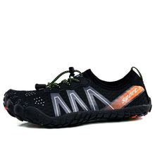 Load image into Gallery viewer, Men Ultra Light Barefoot Outdoor Running Shoes